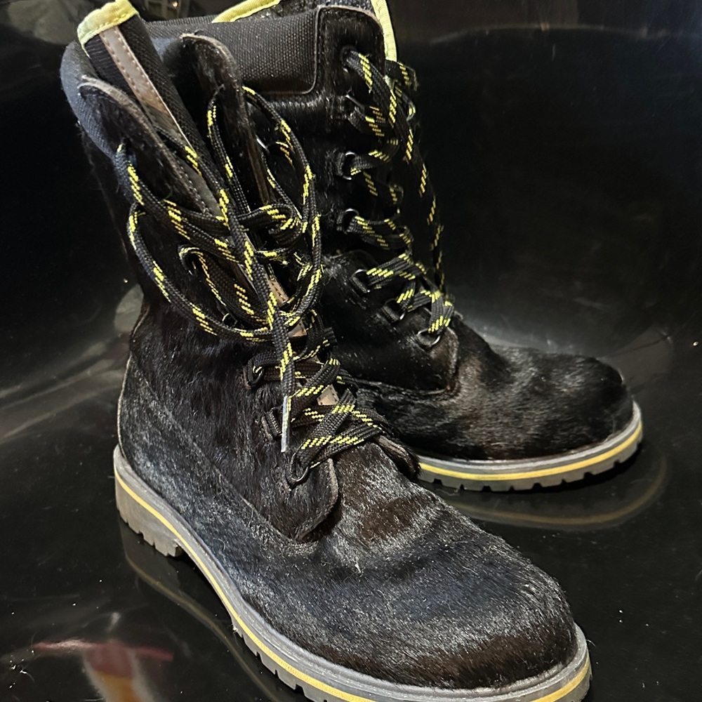 DKNY Black and Yellow women’s Boots, calfskin